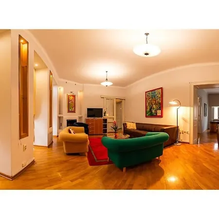 King Peter Апартаменты *