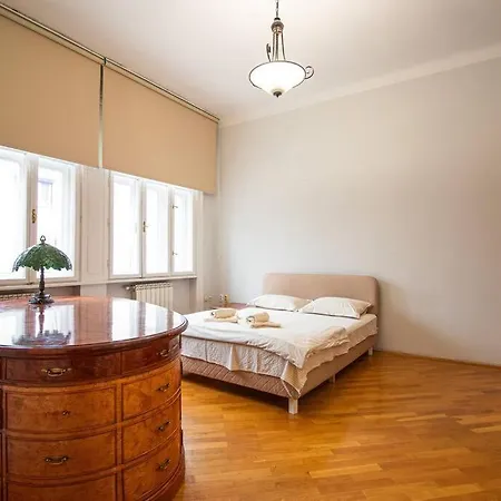 King Peter Апартаменты